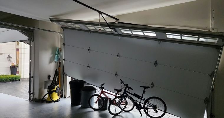 Garage Door Repair Near Me in Sunnyvale